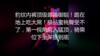 镇江自拍人妻坐在上面自己动