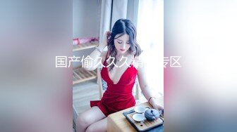 【新片速遞】  商场女厕全景偷拍黑衣少妇肥美的大鲍鱼❤️细细的擦拭着小穴