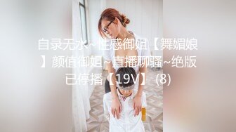 大学厕所偷窥蓝裙妹子嘘嘘