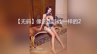 极品美人辛尤里，下得厅堂上的厨房的小狐狸，被男友从后面狠狠抓奶，舔蜜穴，那表情舒服爆了！