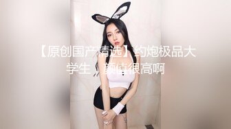 商场女厕全景偷拍几个高颜值美女嘘嘘 (2)