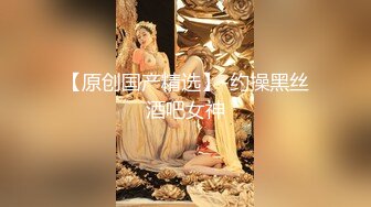 黑丝大牛子伪娘 还是小哥哥的手法娴熟 撸的好爽好享受 射了好多 浅尝一下自己的精液 (1)