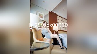 【OnlyFans】逃亡JJ爱KK，狂干群P，大型淫乱场面，两人真实夫妻，女的身材超级棒，群p的场面太过震撼 105