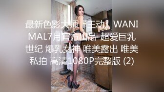 三男两女激情大秀直播，看小哥打桩机式站在床边爆草骚女，浪叫呻吟不断高潮不止看着旁边好姐妹拉起小哥啪啪[