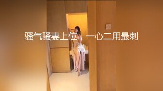 【新片速遞】科技园蹲守美女老板娘的肥美大鲍鱼❤️一边抽烟一边尿尿