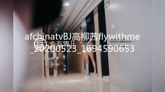  淫妻 不要浪费了先舔外面的 绿奴王八仔细清理老婆刚被操的红肿松垮的骚逼 里面的精液要生个野种让王八来养