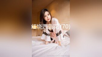 偷拍美女裙底风光 成都车展银色连衣裙细高跟极品美女，白色窄内 UR级反差骚货黑丝筒袜配情趣开档内裤